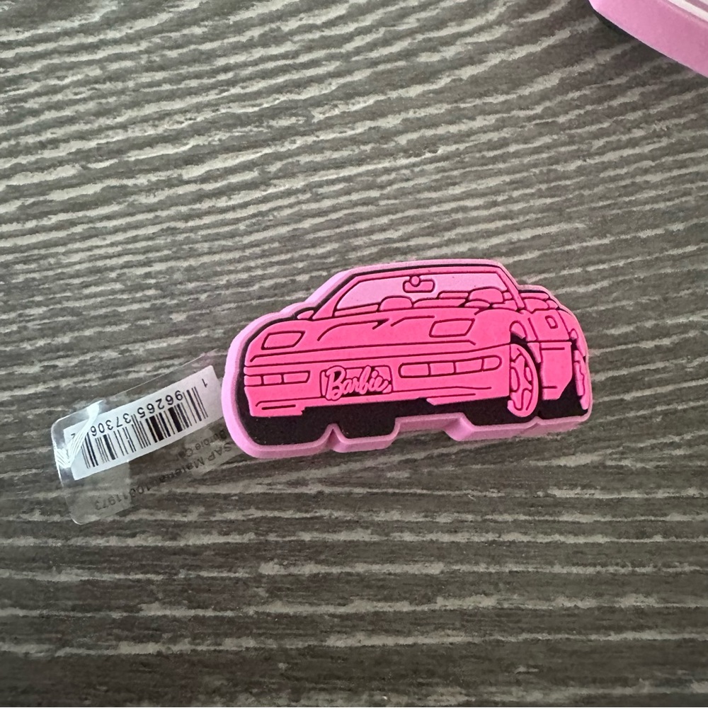 NWT Lot of 3 Crocs X Barbie Jibbitz Charms - Picture 4 of 7